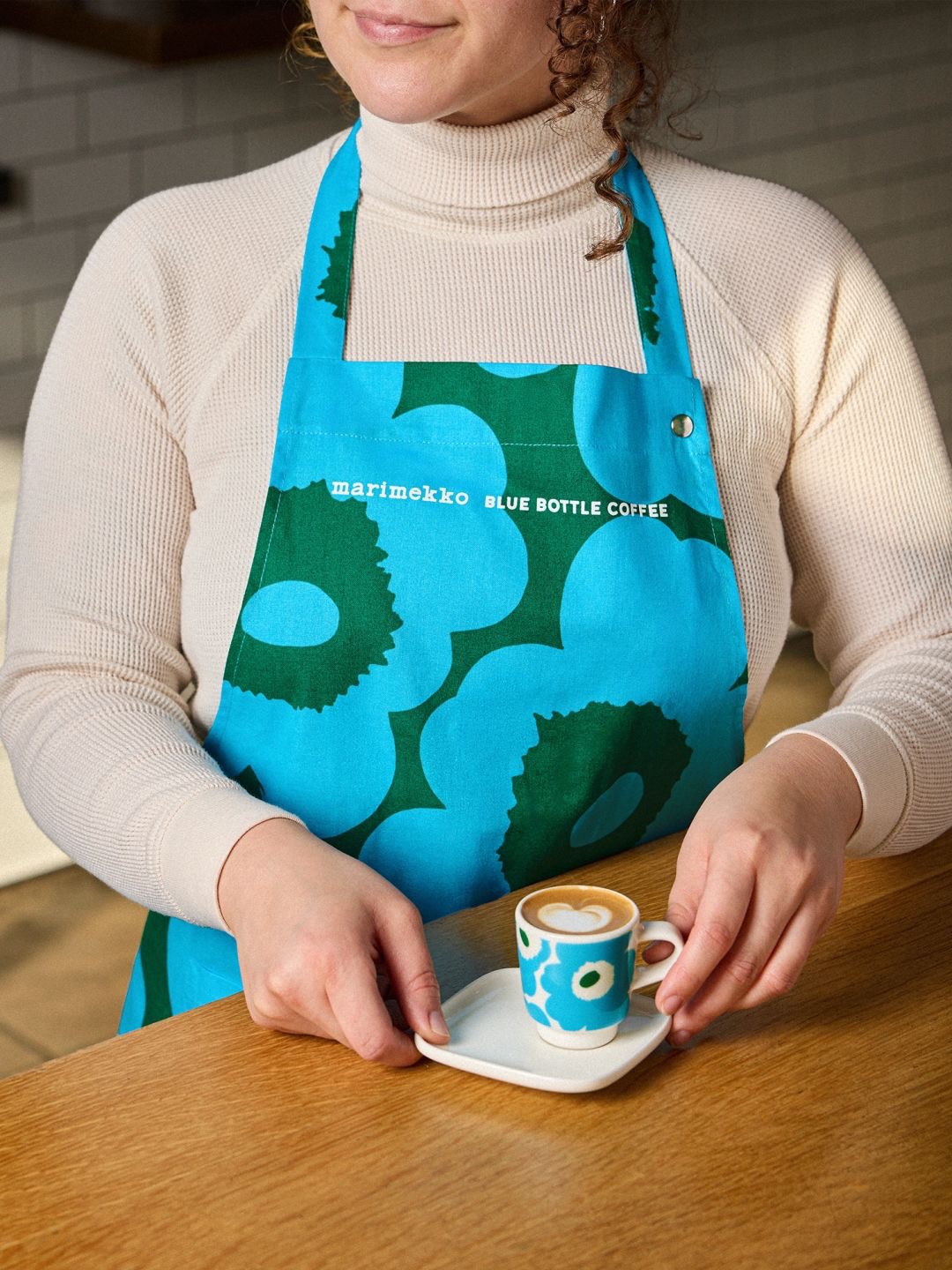 深圳餐饮空间设计，blue,深圳茶饮设计，深圳餐饮策划设计,深圳餐饮vi设计